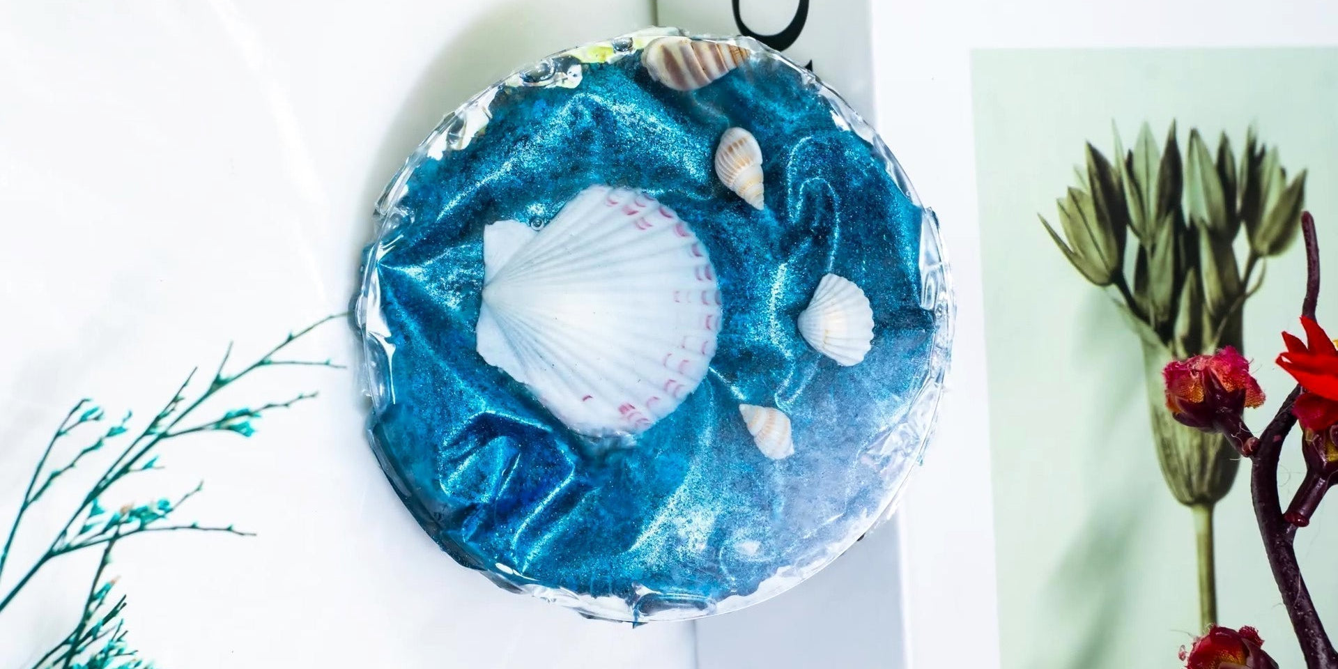 Epoxy Resin Art: How to Add Color and Texture with Pigments and Powders