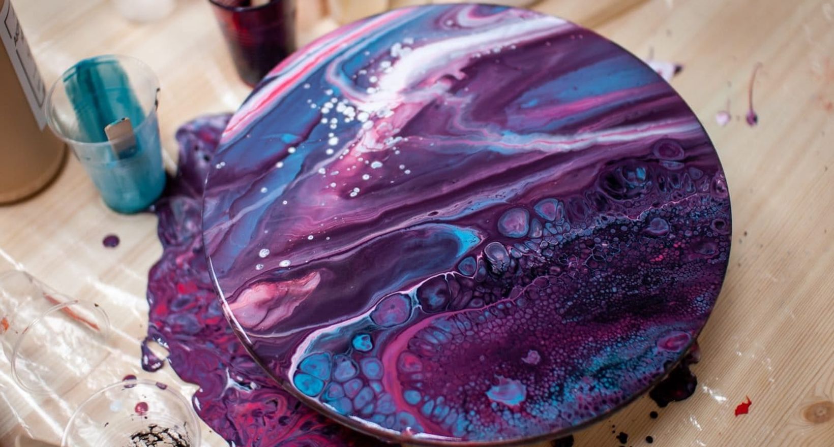 Why Does Your Epoxy Resin Table Top Always Have Bubbles? 7 Common Causes Explained