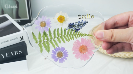 Here's a picture of a beautiful coaster that has coasters made of epoxy resin.