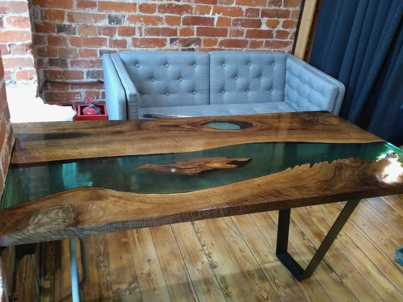 How to Epoxy Resin a Table Top？